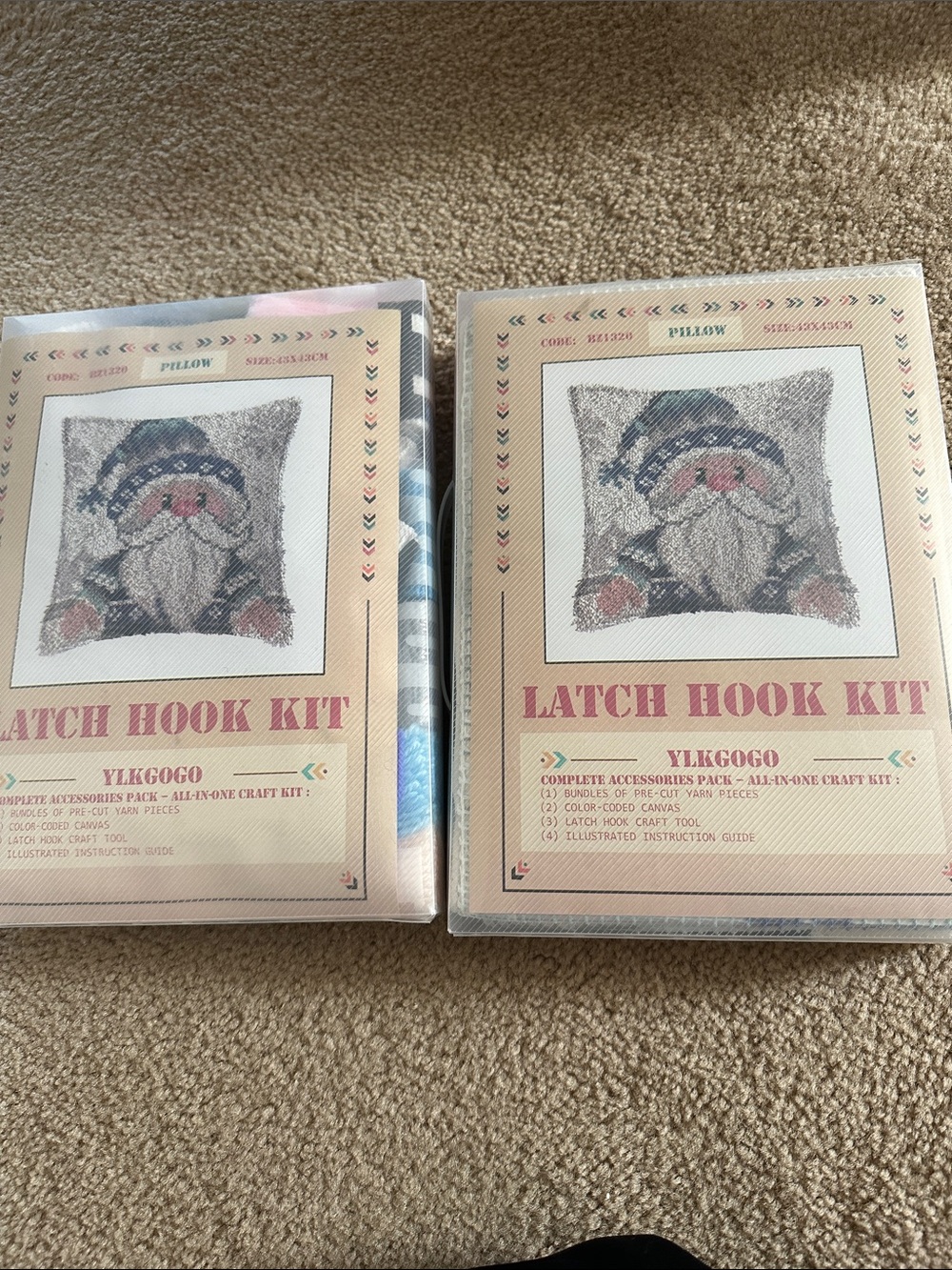 GOGO Latch Hook Pillow Kit with Santa Motif - Blue, White & Pink